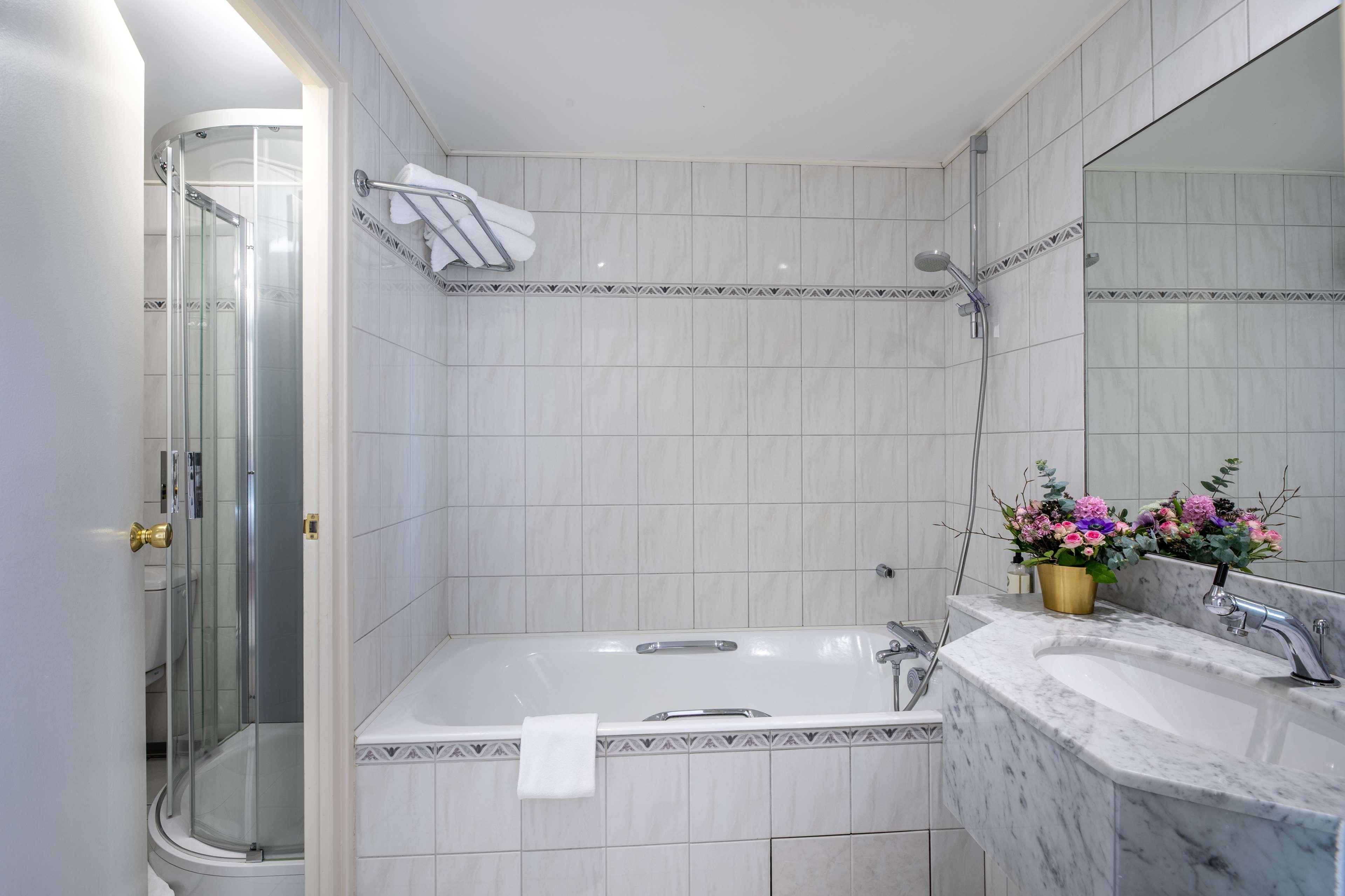 Best Western Grand Hotel De Bordeaux Aurillac Exterior photo